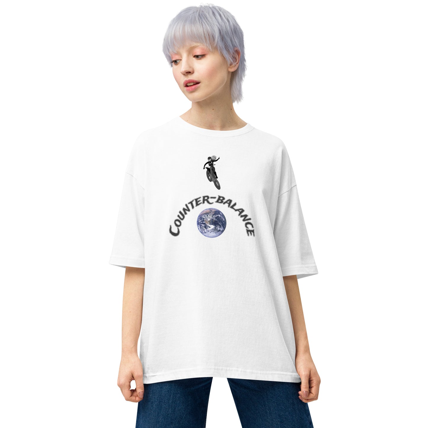 E226 - Tシャツ/ビッグシルエット(ユニバーサルジャンプ/女子 : ホワイト/ブラック)