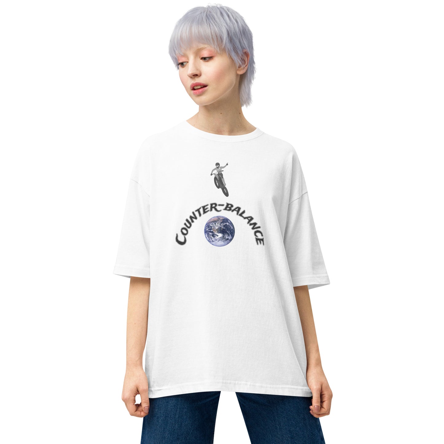 E218 - T-shirt/Oversized (Universal jump : White/Silver)